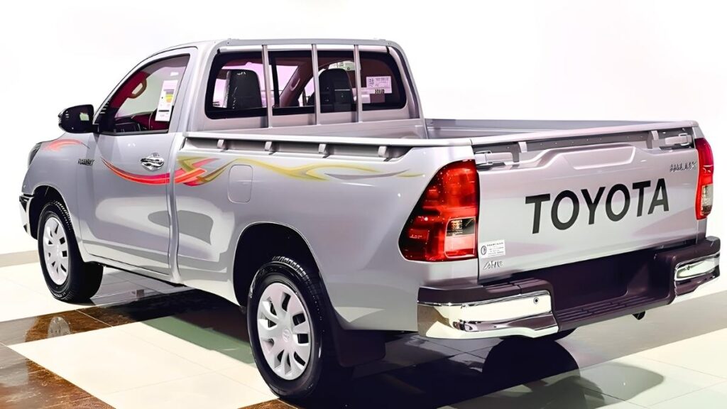 Toyota Hilux 2026 diseño robusto y eficiencia moderna en la pickup más confiable